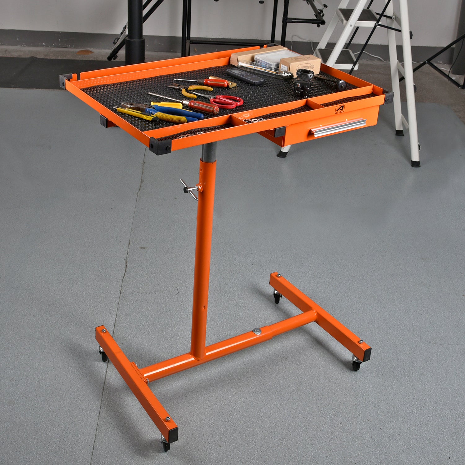 Rolling Adjustable Work Table Lift
